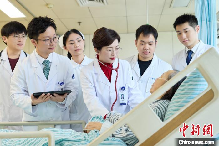 科技创新“她力量”:以热爱为刃 破解“心”难题